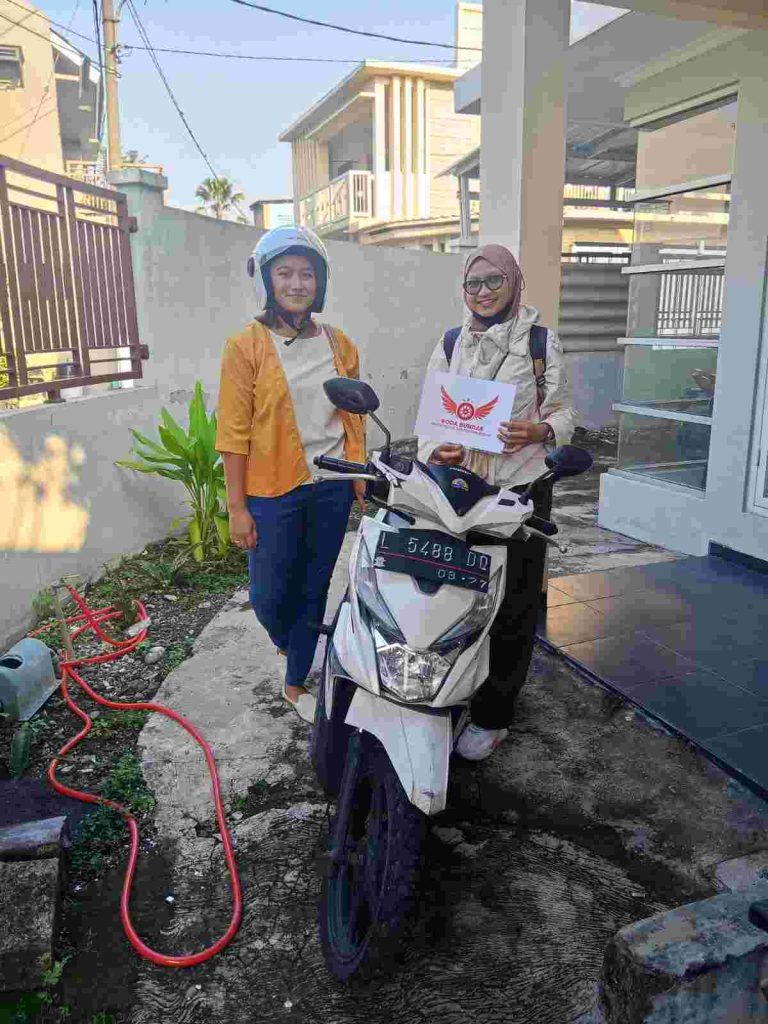 sewa sepeda motor surabaya