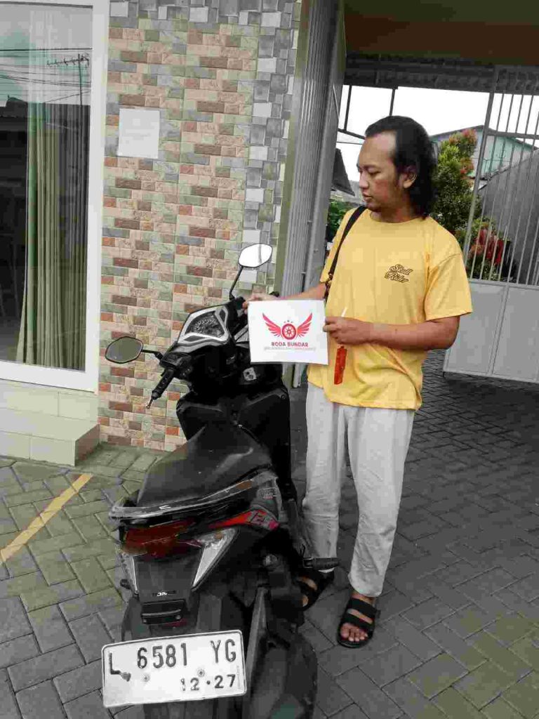 sewa motor di surabaya barat